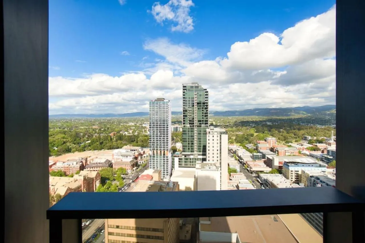 City Escape At Rundle Mall - Gym & Bbq أدليد